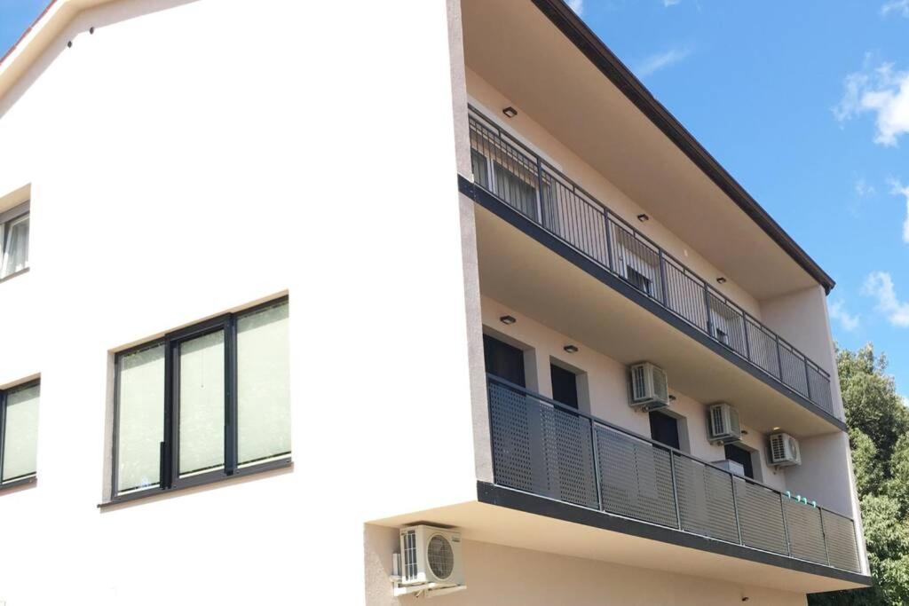 Apartman Noemi Rabac Eksteriør billede